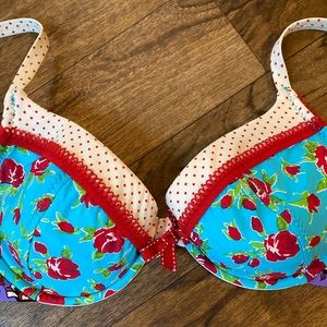 Betsey Johnson bikini top